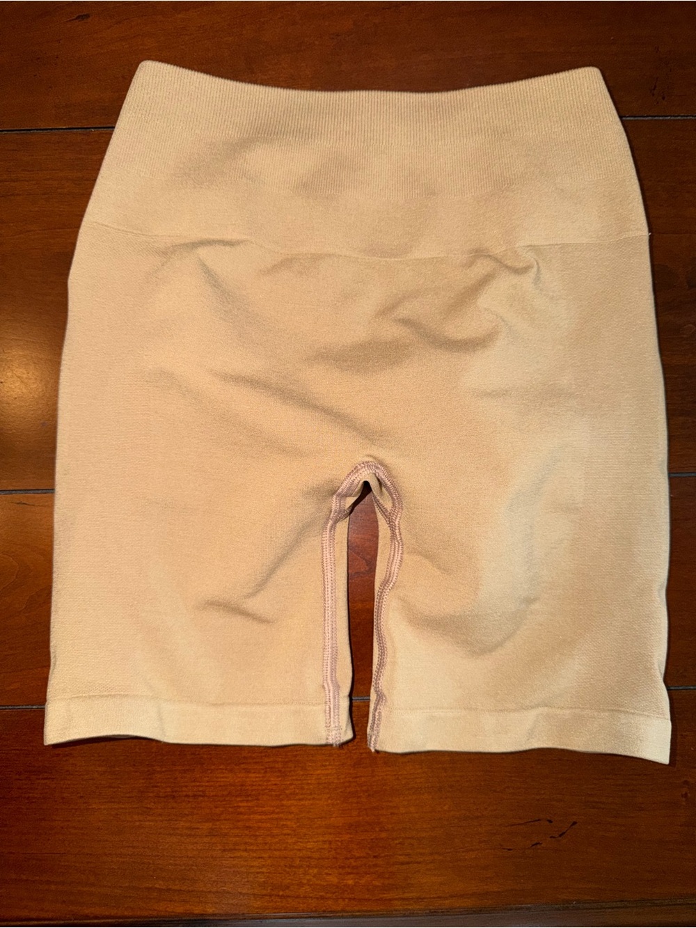 Alphalete amplify High-Waist shor chai